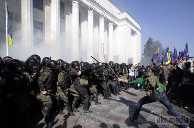 Позачергова Рада: Депутати займуться правами бійців АТО і можуть підняти питання УПА. За розпорядженням голови Верховної Ради України Олександра Турчинов 20 жовтня парламент на 10 ранку збереться на позачергове засідання. 