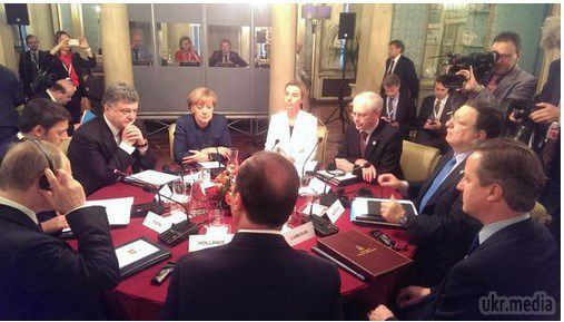 Переговори Порошенко і Путіна на саміті в Мілані: подробиці і головні заяви. У Мілані триває саміт ASEM, основною темою якого, всупереч економічному порядку денному, стало врегулювання конфлікту на сході України.