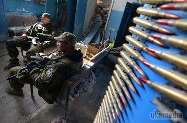 В Донецьк з Росії прибули підрозділи спецназу і парашутно-десантний полк – Тимчук. Також російські військовослужбовці несуть службу на одному з блокпостів в районі Спартака