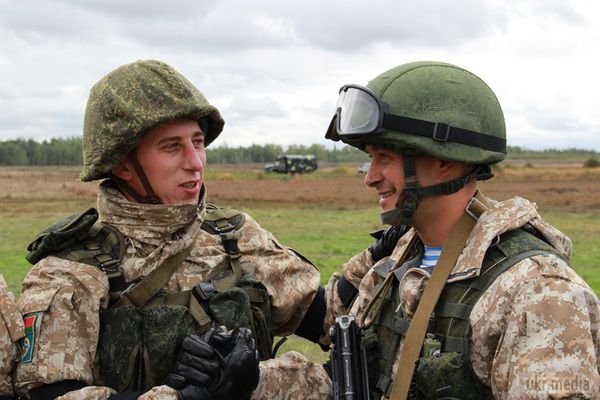 У Донецьк увійшла регулярна армія Росії. У Донецьку знову відмічено появу підрозділів регулярної армії РФ (раніше російські підрозділи були виведені з міста).