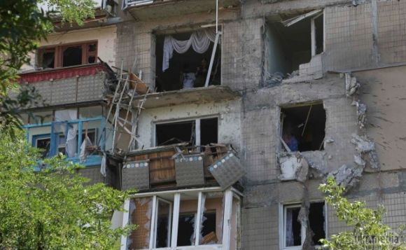 Події в Донецьку і області 22 жовтня. Ніч з 21 на 22 жовтня у Донецьку пройшла відносно спокійно. У більшій частині районів міста тихо. Місцями чутні вибухи, залпи і перестлілки з автоматичної зброї. Йдуть бої за аеропорт. 