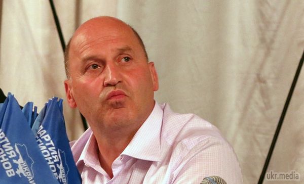 «Луганські» кандидати: колишні мери, нинішні мільйонери і «хресні батьки» ЛНР. Частина 1 - «Мертві» округи. «Смешались в купу коні, люди, І залпи тисячі гармат. Злилися в протяжне виття »... Кого тут тільки не зустрінеш...*
