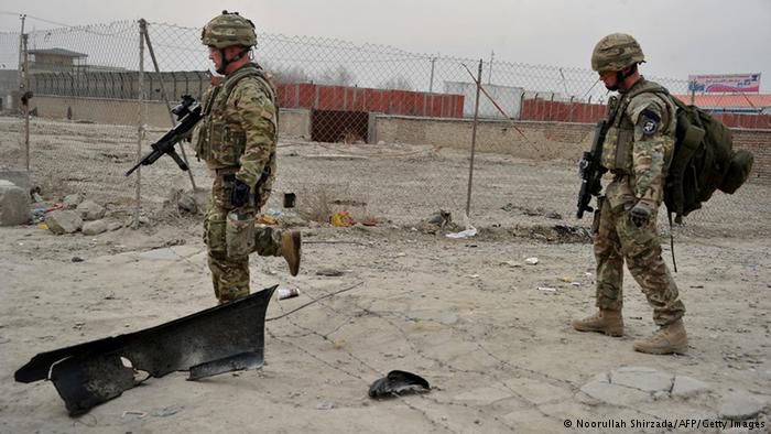 США та Великобританія офіційно завершили бойові операції в Афганістані. Американські та британські військовослужбовці офіційно завершили бойові операції в Афганістані. Свої бази вони передали афганським силовикам.