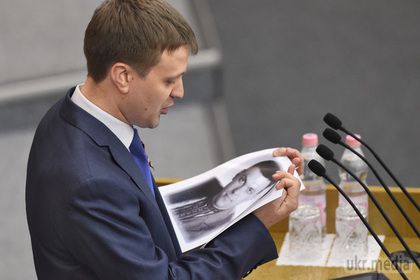 У Держдумі запропонували знизити віковий ценз на виборах до 16 років. Законопроект, що знижує віковий виборчий ценз в  Росії з 18 до 16 років, підготував заступник голови фракції ЛДПР в Держдумі 