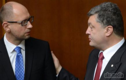 Порошенко формує потужню коаліцію з Яценюком та Садовим. Переговори поки що тривають.