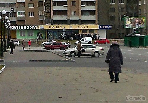 Веселі історії про Луганськ (з картинками). Бутафорський Луганськ. Країна, придумана кимось для чиїхось ігор. Театр, в якому актори вірять в реальність того, що відбувається на сцені. 