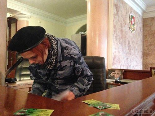 Веселі історії про Луганськ (з картинками). Бутафорський Луганськ. Країна, придумана кимось для чиїхось ігор. Театр, в якому актори вірять в реальність того, що відбувається на сцені. 