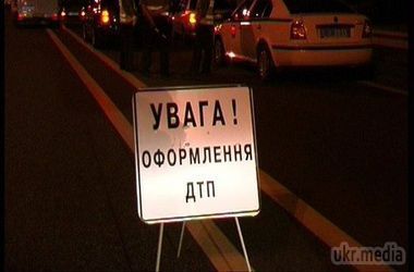 Страшна ДТП у Криму: 8 людей постраждали, ще один – загинув. Одна з машин згоріла дотла
