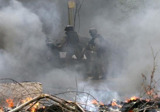 На блок-посту в Маріуполі прогримів вибух, двоє загинули. При огляді в одній з машин здетонувала вибухівка.