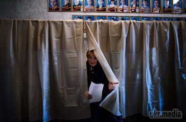 Терористи оголосили результати "виборів", а Захарченко призначив на 4 листопада "інавгурацію". В "ЛНР" перемогу здобув терорист Ігор Плотницький