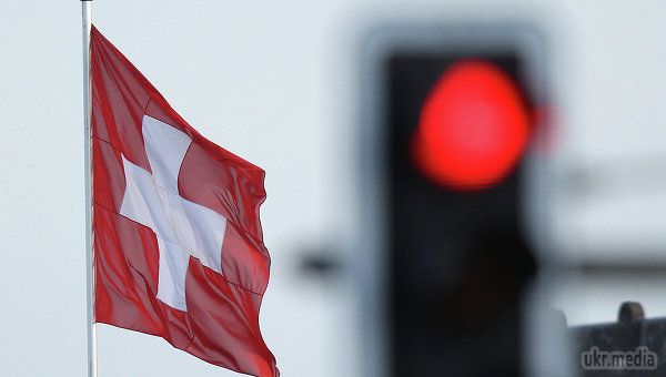 Швейцарія приєдналася до санкцій проти Росії. Уряд Швейцарії прийняв рішення приєднатися до санкцій Євросоюзу проти Росії, прийнятим у вересні 2014 р.