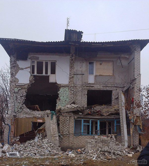 Фотофакт: руйнування у Первомайську. У мережі з'явилися фотографії руйнувань в місті Первомайськ.