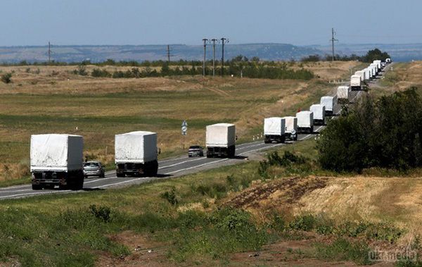 ОБСЄ: 20 вантажівок "гумконвоя" покинули Україну. Сьогодні на територію України через пункт пропуску "Донецьк" (Ростовська область, РФ) заїхали 74 вантажівки з так званою "гуманітарною допомогою".