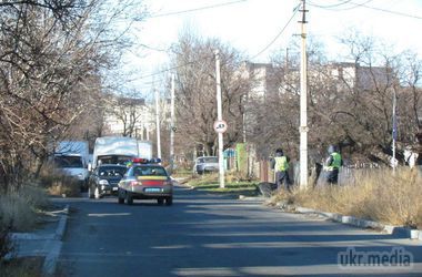 Теракт в Маріуполі влаштували шляхом радіокерованого підриву снаряда. На місці події ведуться слідчі заходи