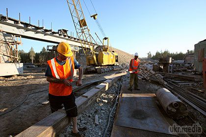 Росія побудує залізницю в обхід України. З 2015 року Росія почне реконструкцію і будівництво залізничних шляхів у південному напрямку в обхід території України. 