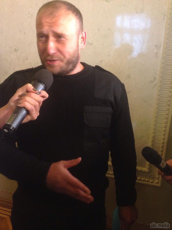Оновлена Верховна Рада: Комбати прийшли в камуфляжі, Ляшко у вишиванці, Гонтарєва в шубі. У четвер новообрані нардепи прийняли присягу