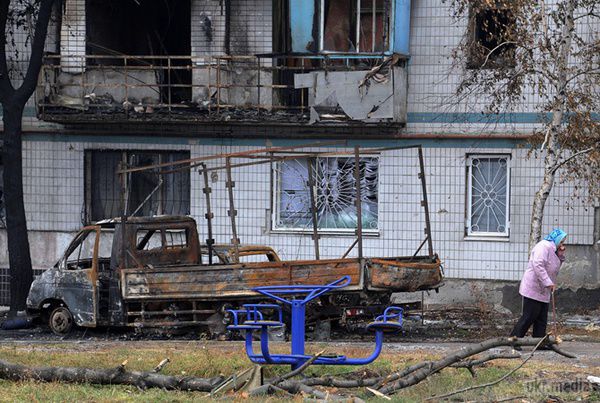 Півроку війни в Донецьку: місцеві стали терпиміше і забобонніші. Життя в столиці Донбасу змінилася. Кардинально.