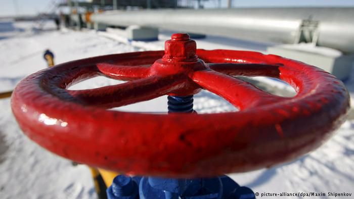 "Газпром" зменшує експорт газу до Європи, щоб зашкодити реверсу. "Газпром" у листопаді поставить до Європи суттєво менше газу, ніж рік тому. Мета російського концерну - змусити європейців припинити реверс до України.