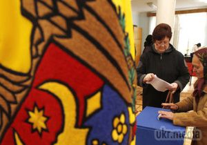 У Молдові проходять парламентські вибори. У Молдові 30 листопада почалися вибори в парламент республіки.