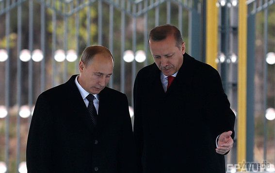 Путін заявив, що Росія не може продовжувати реалізацію проекту Південний потік. Путін і Ердоган провели тригодинні переговори, після чого президент РФ заявив, що зупиняє проект Південний потік.