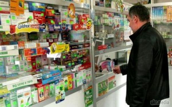 МОЗ обмежив націнки аптек на ліки 25% від заводської ціни. Ціни на ліки в аптеках мають знизитися. На це сподівається виконувач обов'язків міністра охорони здоров'я Василь Лазоришинець.