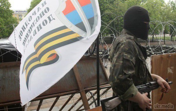 Терористи «ЛНР» і «ДНР» висунули свої вимоги щодо проведення «мінських переговорів». Представники самопроголошених «ЛНР» і «ДНР» на «мінських переговорах» наполягають на особливий статус Донбасу.