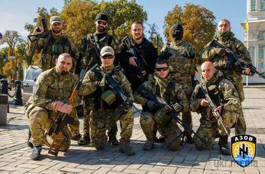 Як полк "Азов" воює з бойовиками (відео). Зіткнення сталося під Маріуполем