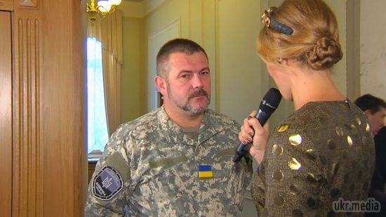 Дружина попросила комбата Березу не битися у Верховній Раді. Народний депутат розповів, чому приходить в парламент у камуфляжі.