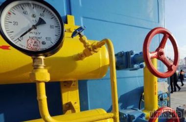 Постачання газу в Україну почалося з Росії. Україна сьогодні, 9 грудня, почала імпорт природного газу з Російської Федерації в обсязі 43,5 млн куб. м/добу. 