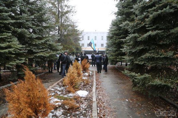 У Кривому Розі пройшов черговий пікет (фото). За словами очевидців, пікети в місті проходять за одним сценарієм