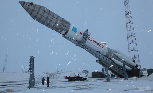 Російський «Протон» з супутником впав в Районі Казахстану - ЗМІ. Російська ракета-носій «Протон» із супутником «Експрес» сьогодні впала за межами Казахстану. 