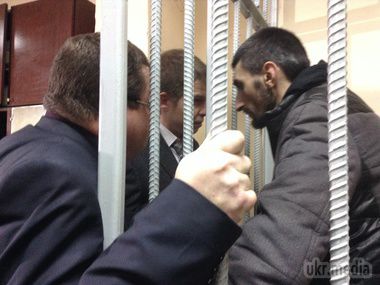 Суд заарештував Топаза до 15 лютого. 17 грудня Гната Кромского по кличці Топаз затримали в пункті пропуску Гоптівка при спробі перетнути кордон України.