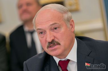 Лукашенко: Росія обвалилася, ми не будемо за нею бігти. Навіть при найгіршому сценарії Білорусь зможе відновитися за півроку, впевнений президент
