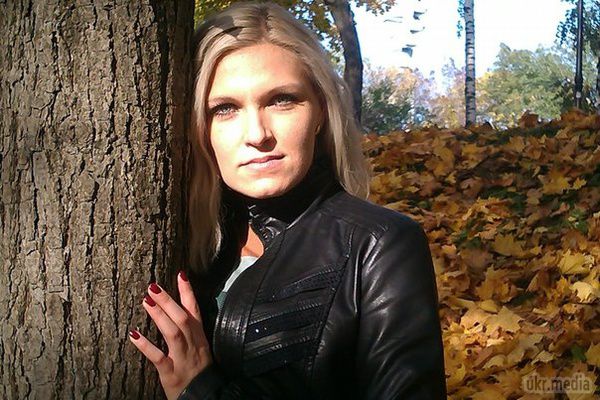 Друзі затриманої смертниці з Луганська: "Настя не могла вчинити теракт!". Колеги та знайомі затриманої з вибухівкою жінки вважають, що визнання у тероризмі з неї вибили.