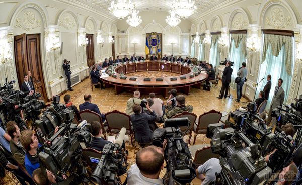 Порошенко оголосив про необхідність провести цикл мобілізацій. Президент України Петро Порошенко заявляє, що в наступному році буде проведена нова часткова мобілізація.