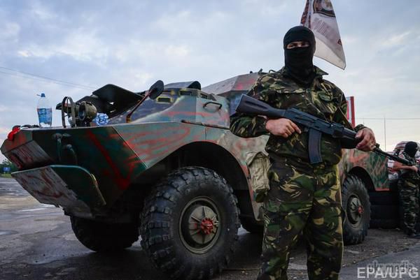 Терористи будуть бігти з Донбасу, в РФ їх будуть знищувати - генерал. Коли Росія припинить надавати терористам на сході України військову допомогу, вони почнуть «розсмоктуватися і тікати». 