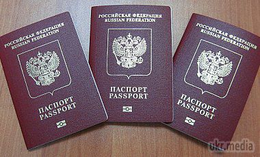 Російські паспорти в Криму отримали 1,5 млн осіб. У російській окупаційній адміністрації повідомляють, що процес видачі паспортів майже завершений