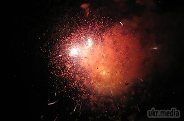 На Новий рік в Донецьку бойовики хочуть скасувати "комендантську годину" і обіцяють вибухи. Городяни бояться сценарію Чечні, коли РФ ввела війська під Новий рік