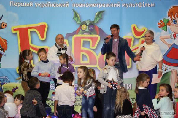 Український мультик «Бабай» за чотири дні зібрав майже мільйон гривень. За 23 роки незалежності мультфільм «Бабай» став першим українським повнометражним анімаційним проектом, який вийшов на широких екранах країни.
