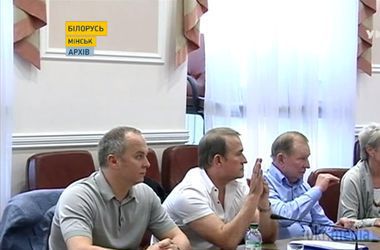 Переговори про обмін полоненими в Мінську від України очолить Медведчук. Кожна зі сторін висунула свої вимоги