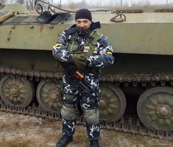 В Грузії вибухнув скандал навколо загиблого в Україні воїна «Айдара». У Грузії розгорівся великий політичний скандал після заяв чинного міністра оборони з приводу загибелі в Україні Олександра Григолашвили, який воював у складі добровольчого батальйону «Айдар».