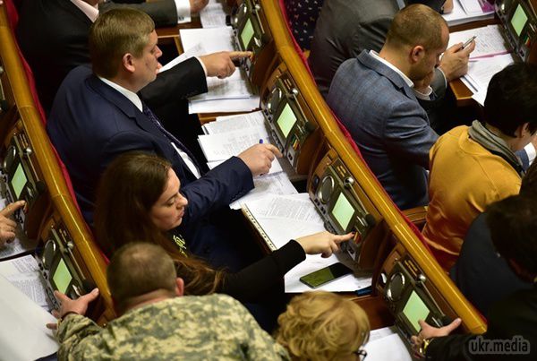 Юрист: В Україні хочуть ввести спеціальну конфіскацію. Це дозволить вилучати майно заочно, без присутності власника.