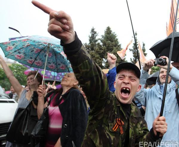 В підконтрольному бойовикам Алчевську зріє голодний бунт бюджетників. В підконтрольному бойовикам «ЛНР» Алчевську, Луганської області, назріває бунт працівників бюджетної сфери, про це пишуть у соцмережахі.