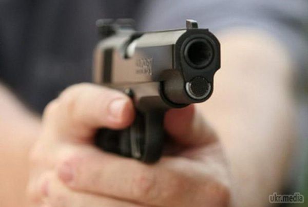 У Києві гоп-стопники перейшли з кастетів на пістолети. Со "стволами" полюють навіть на банальні мобілки.
