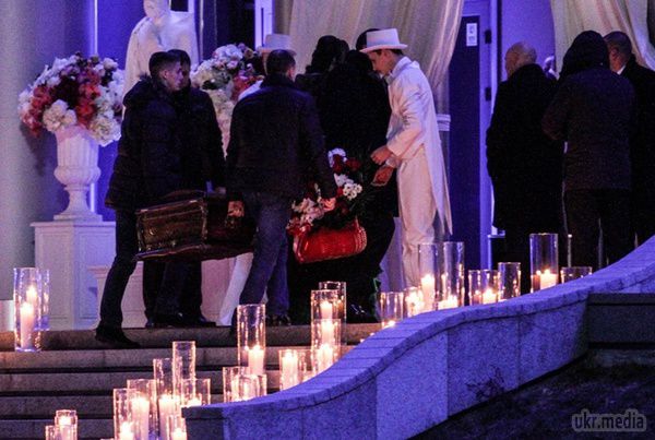 Тимошенко і Чечоткін влаштували весілля в стилі "Великий Гетсбі". Сценарій торжества розсекретила в Instagram подруга молодят з Одеси.