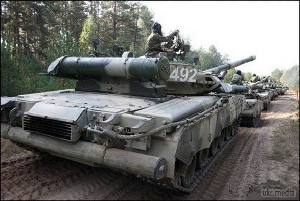 Бойовики зосереджують техніку під Луганськом. 24 грудня в селі Миколаївка (Станично-Луганського району), яке контролюється бойовиками, місцевими жителями була помічена танкова колона. 