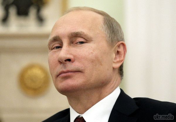 Росія узаконила захоплення земель сусідів - нова доктрина Путіна. Росія узаконила всі майбутні розширення власних земель за рахунок сусідів. Якщо в сусідніх або навіть далеких державах проживають російськомовні громадяни, то вони мають право на військовий захист їх прав - захист з боку армії Російської Федерації.