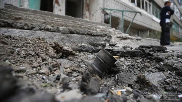 В результаті теракту в Старобільську дві людини поранені - ЛОДА. В Старобільську (Луганська область) вчора, 28 грудня, невідомі влаштували теракт, двоє людей отримали поранення