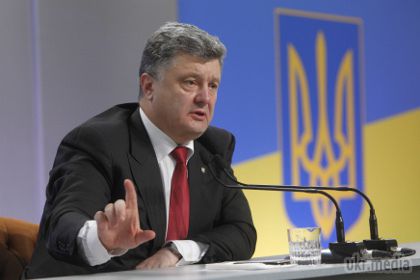 Порошенко дозрів: військове положення введуть у разі настання бойовиків. Президент України Петро Порошенко заявив про готовність ввести воєнний стан. 