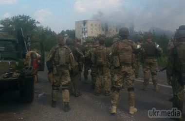 В "Азові" повідомляють про загибель шести українських військових в Пісках. Бойовики ще раз зухвало порушили умови перемир'я